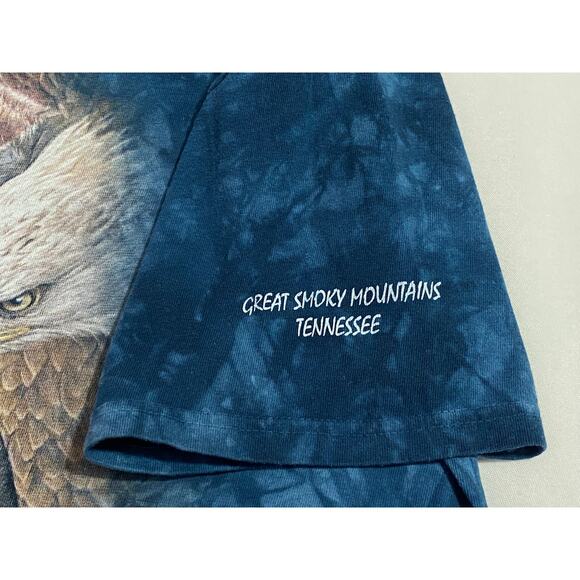 The Mountain Patriotic Eagle Graphic T-Shirt Adult Size Large USA Flag Casual - Picture 7 of 8